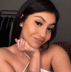 Meet your Posher, Abigail